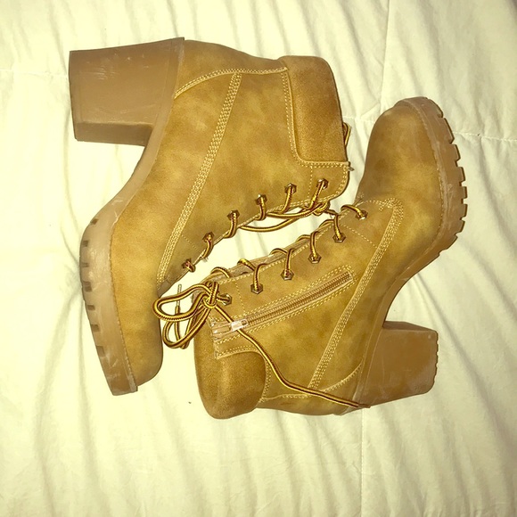 Zigi Soho Shoes - Tan colored booties!